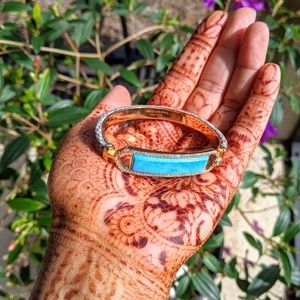 HENRI BENDEL Clasp Bracelet Bangle BLUE 💙